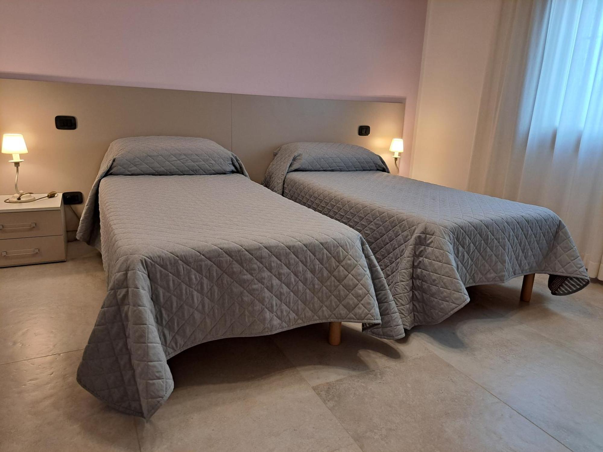 Borgo Baru Hotel Sant'Andra Bagian luar foto